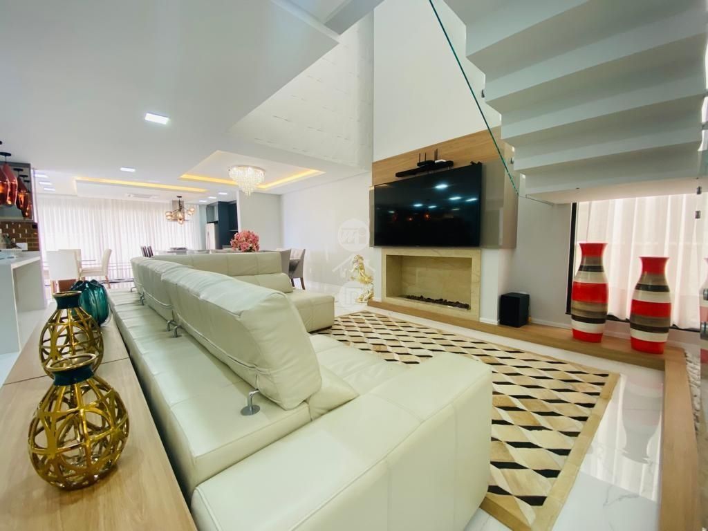 Casa em Pedra Branca, Palhoça. 3 quartos, 343m². Imagem 1 de 17